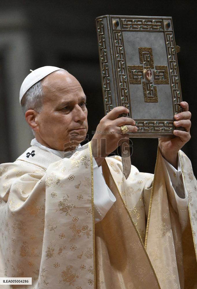Pope Leo XIV Celebrates Christmas Morning Mass - Vatican