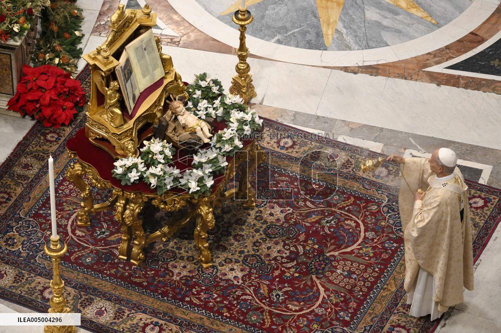 Pope Leo XIV Celebrates Christmas Morning Mass - Vatican
