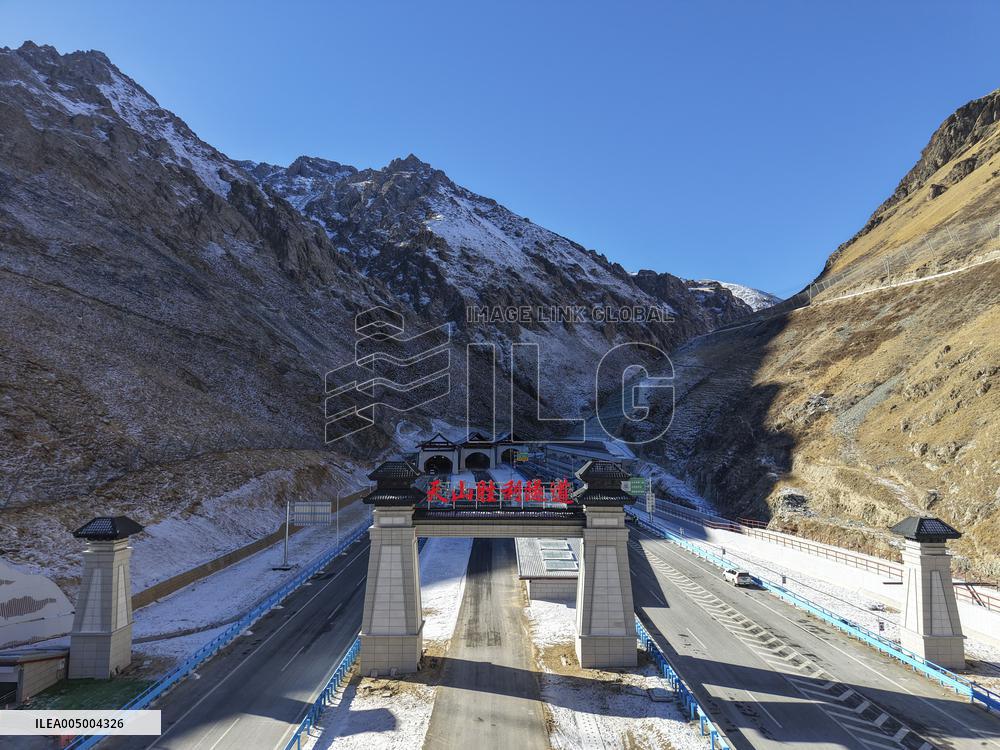 World's Longest Expressway Tunnel - Urumqi
