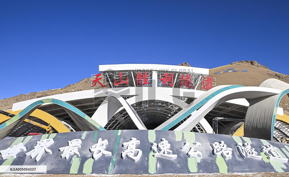 World's Longest Expressway Tunnel - Urumqi