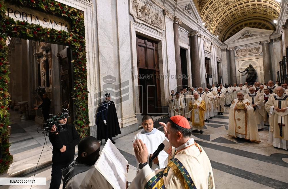 Closing of The Holy Door Of Santa Maria Maggiore Basilica - Rome