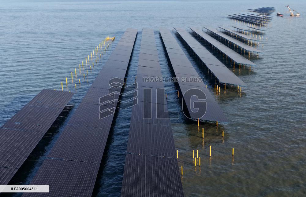 Offshore Photovoltaic Power Station in Waters - China