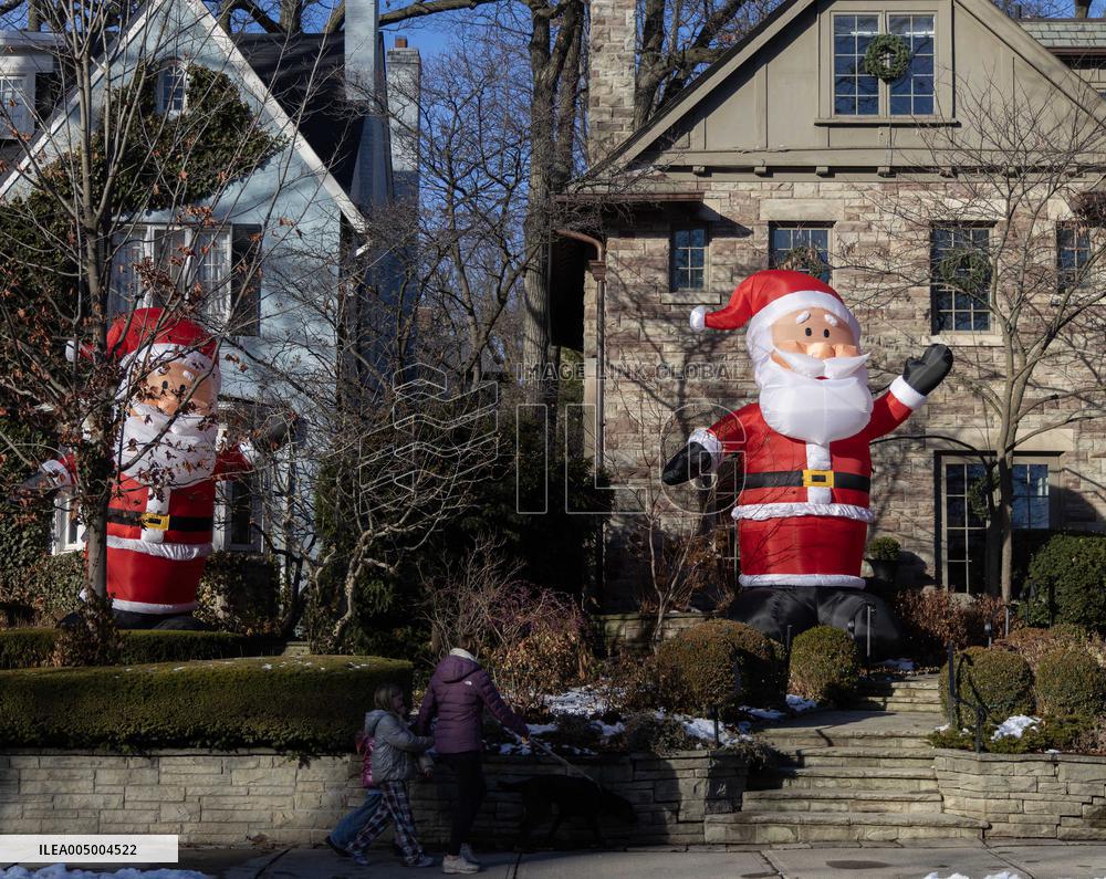Christmas Decoration - Toronto