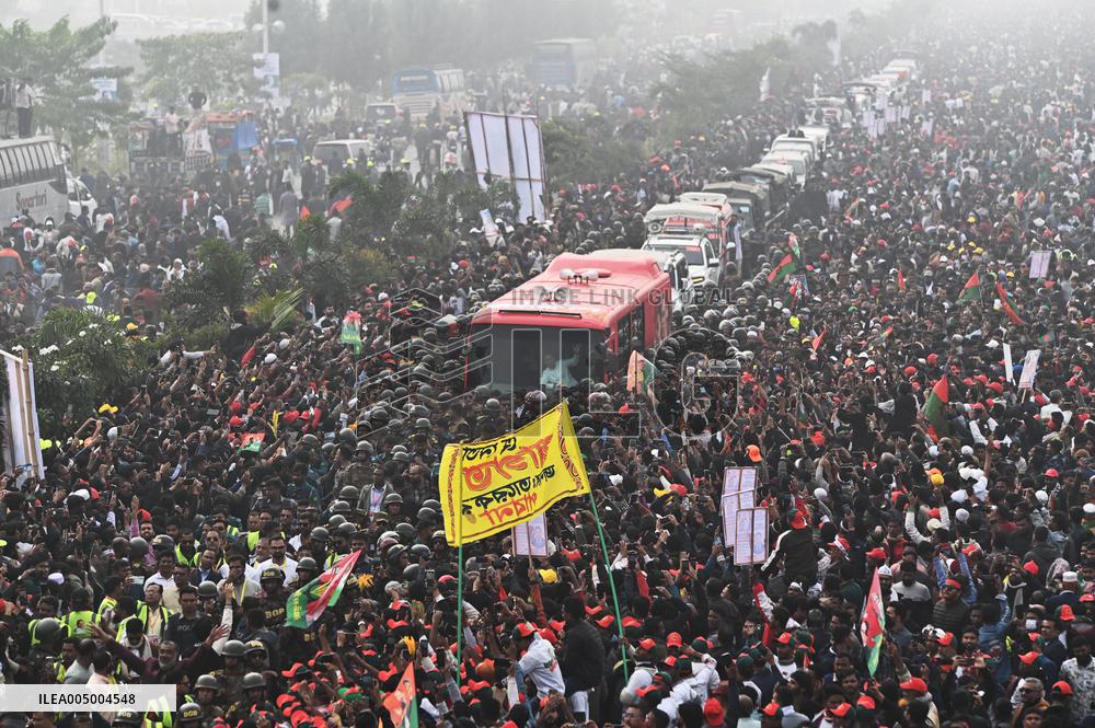 Tarique Rahman Returns Home After 17 Years in Exile - Bangladesh