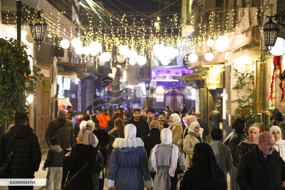 Festive Atmosphere on Christmas Eve in Syria - Damascus