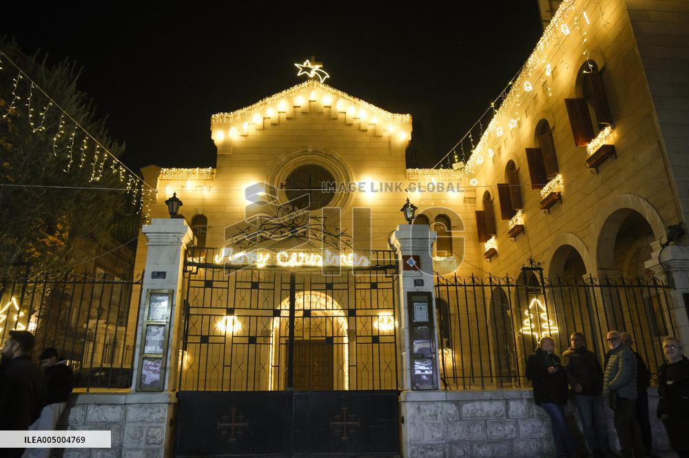 Festive Atmosphere on Christmas Eve in Syria - Damascus