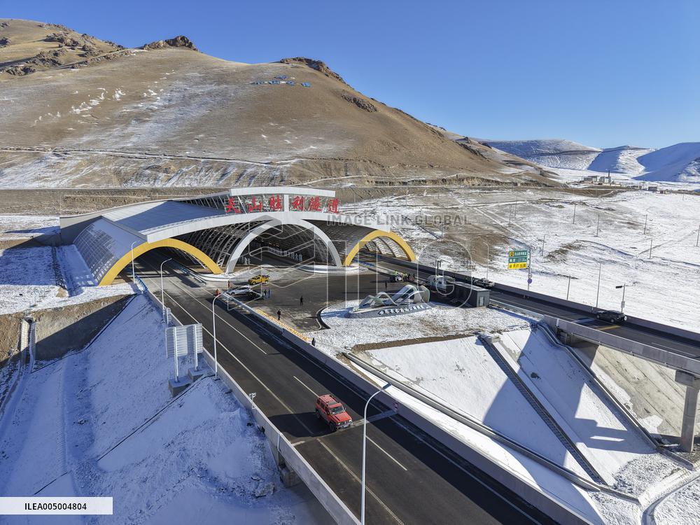 New Expressway Tunnel Opens To Traffic In Xinjiang - China