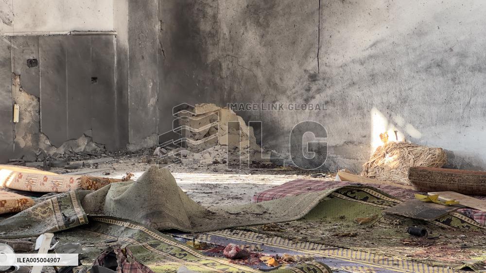 8 Dead After Mosque Explosion In Homs - Syria