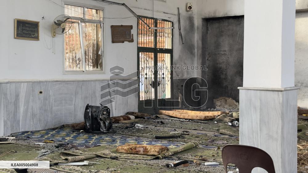 8 Dead After Mosque Explosion In Homs - Syria