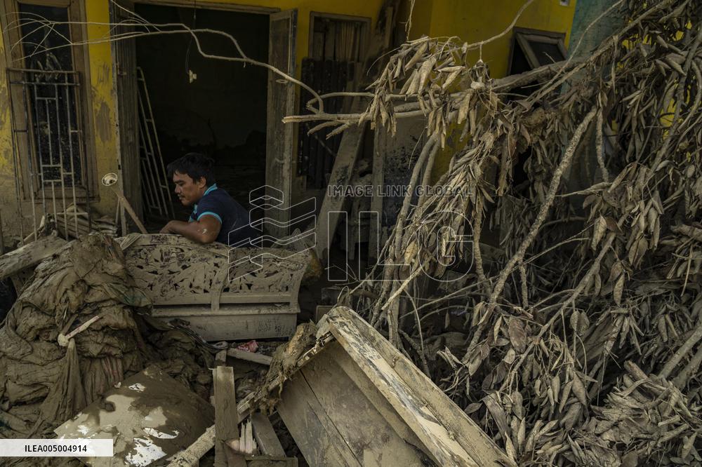 Flash Flood Aftermath In Aceh Tamiang - Indonesia