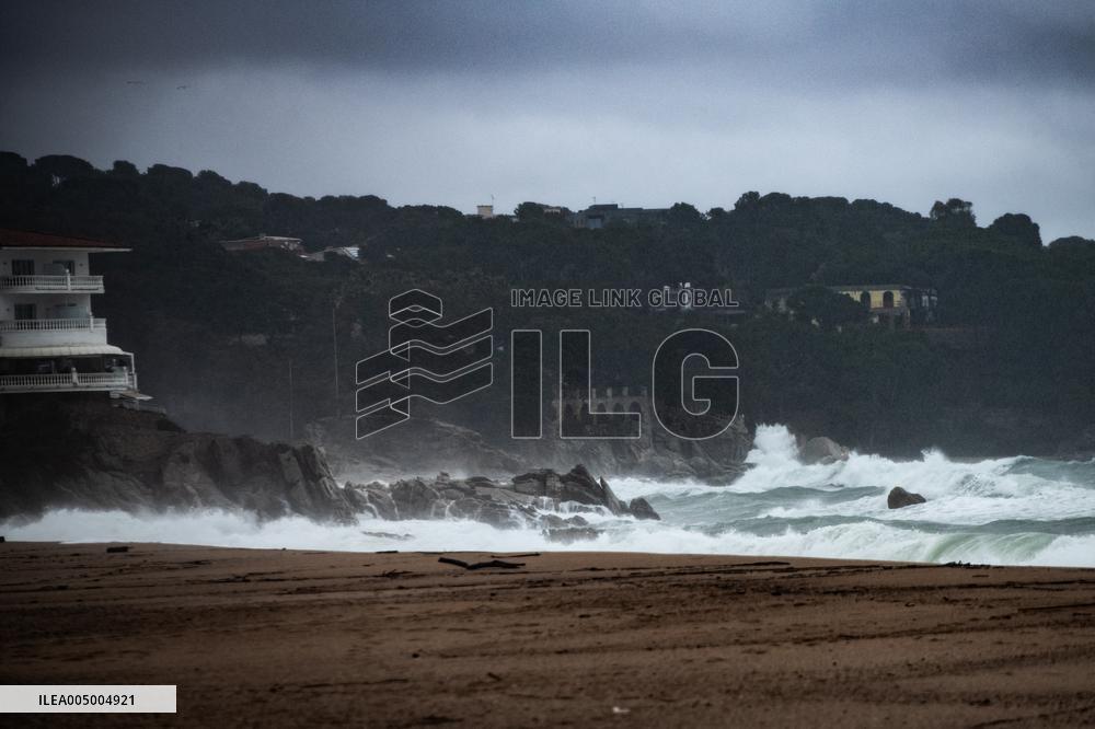 Storm In Catalonia Expected To Last Until Saturday - Spain
