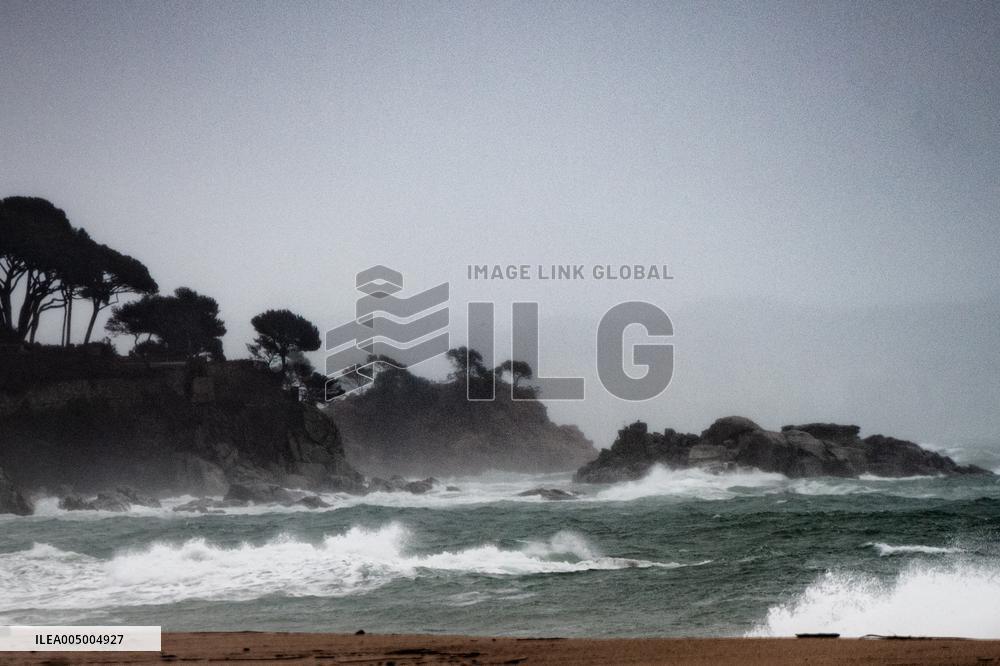 Storm In Catalonia Expected To Last Until Saturday - Spain