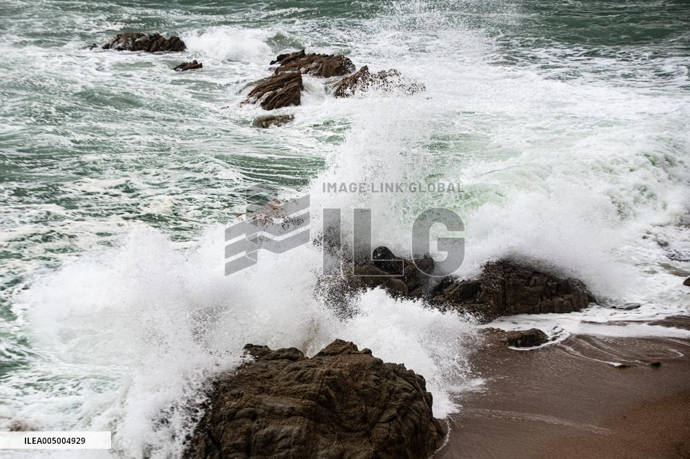 Storm In Catalonia Expected To Last Until Saturday - Spain