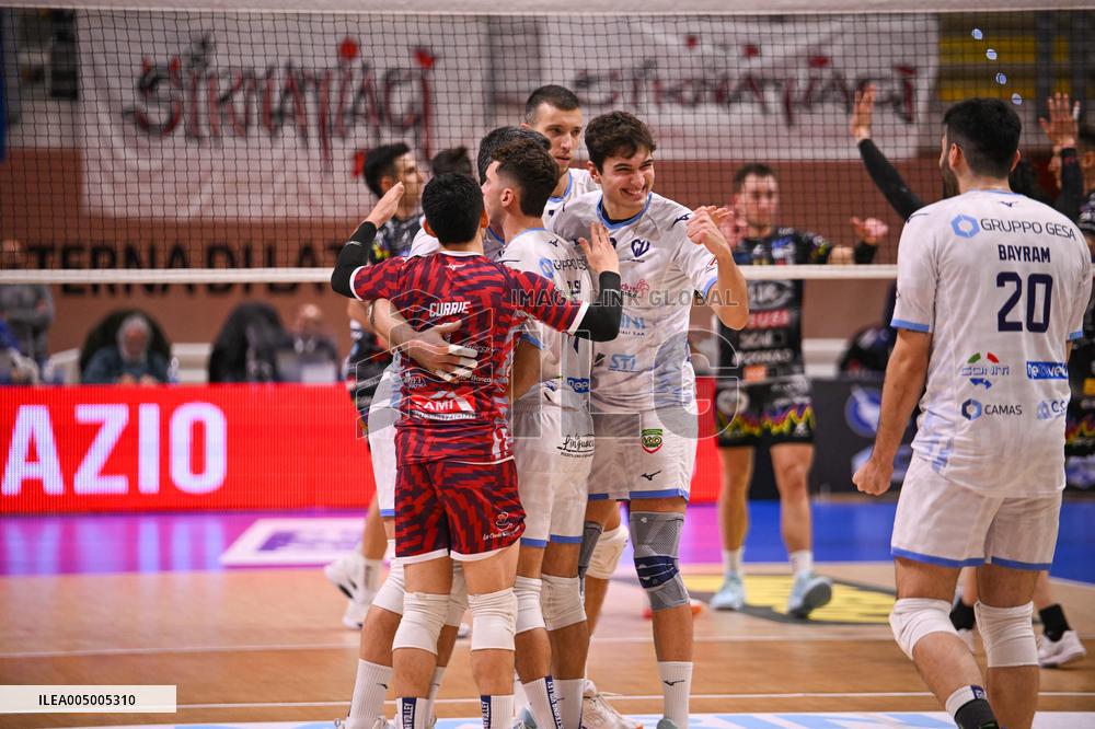 VOLLEY - Superlega Serie A - Cisterna Volley vs Sir Susa Vim Perugia 0-3 (14-25, 20-25, 20-25)