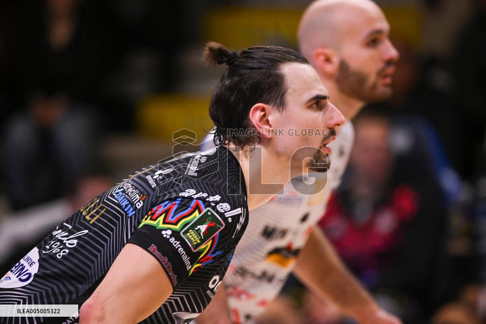 VOLLEY - Superlega Serie A - Cisterna Volley vs Sir Susa Vim Perugia 0-3 (14-25, 20-25, 20-25)