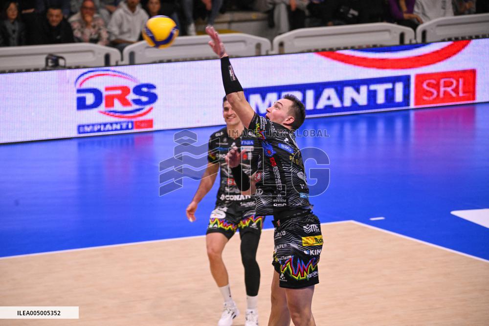 VOLLEY - Superlega Serie A - Cisterna Volley vs Sir Susa Vim Perugia 0-3 (14-25, 20-25, 20-25)