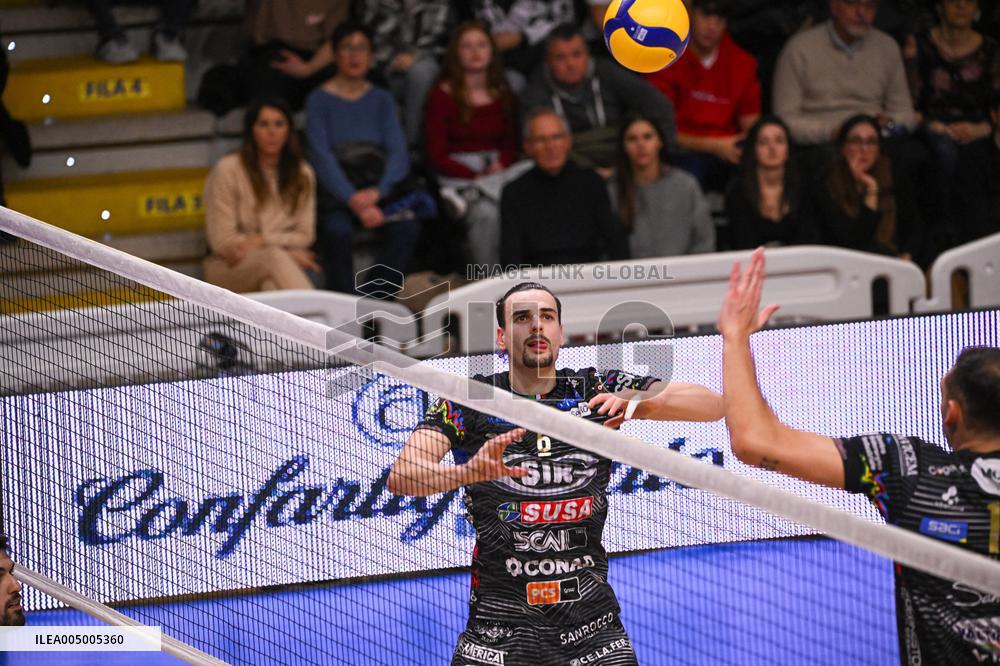 VOLLEY - Superlega Serie A - Cisterna Volley vs Sir Susa Vim Perugia 0-3 (14-25, 20-25, 20-25)