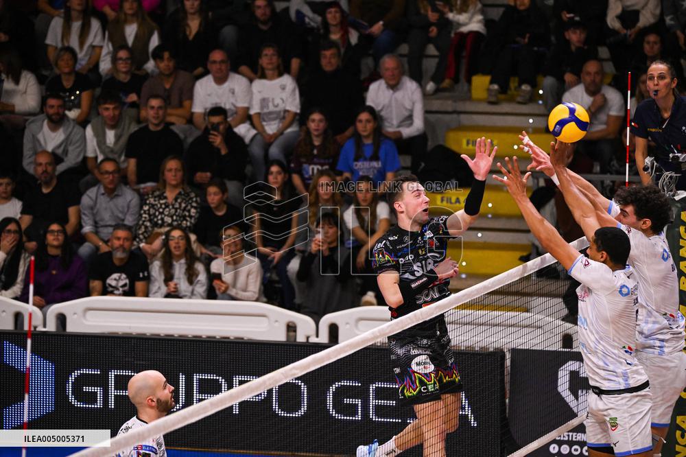 VOLLEY - Superlega Serie A - Cisterna Volley vs Sir Susa Vim Perugia 0-3 (14-25, 20-25, 20-25)
