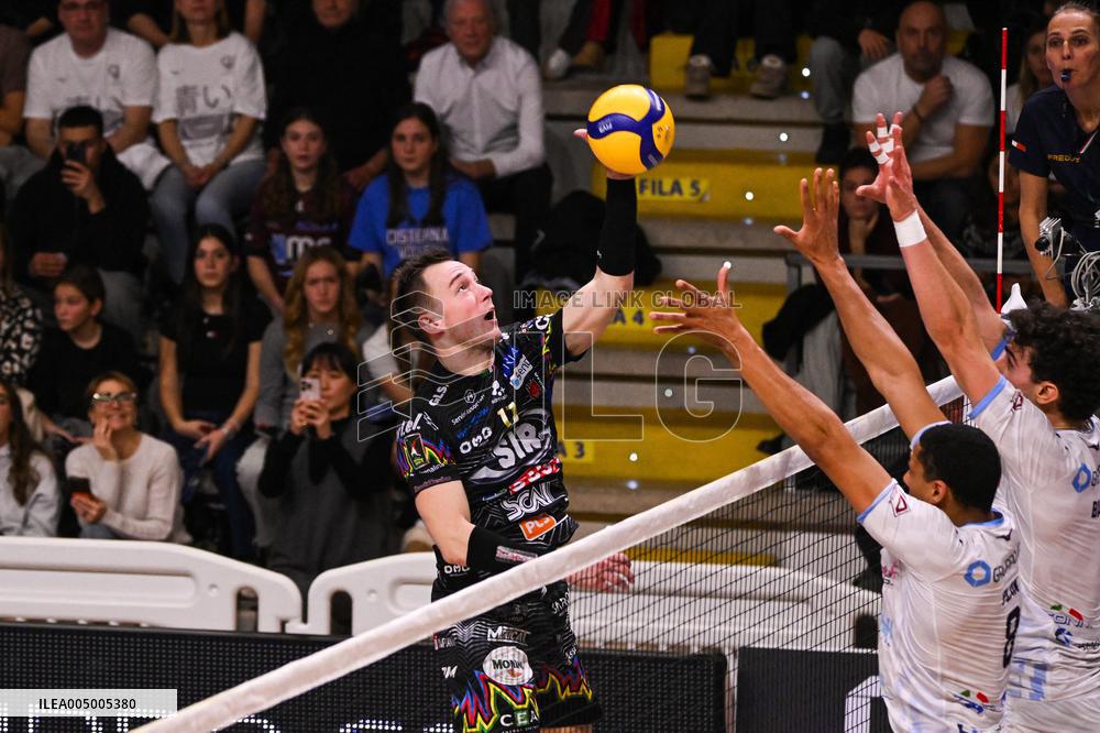 VOLLEY - Superlega Serie A - Cisterna Volley vs Sir Susa Vim Perugia 0-3 (14-25, 20-25, 20-25)