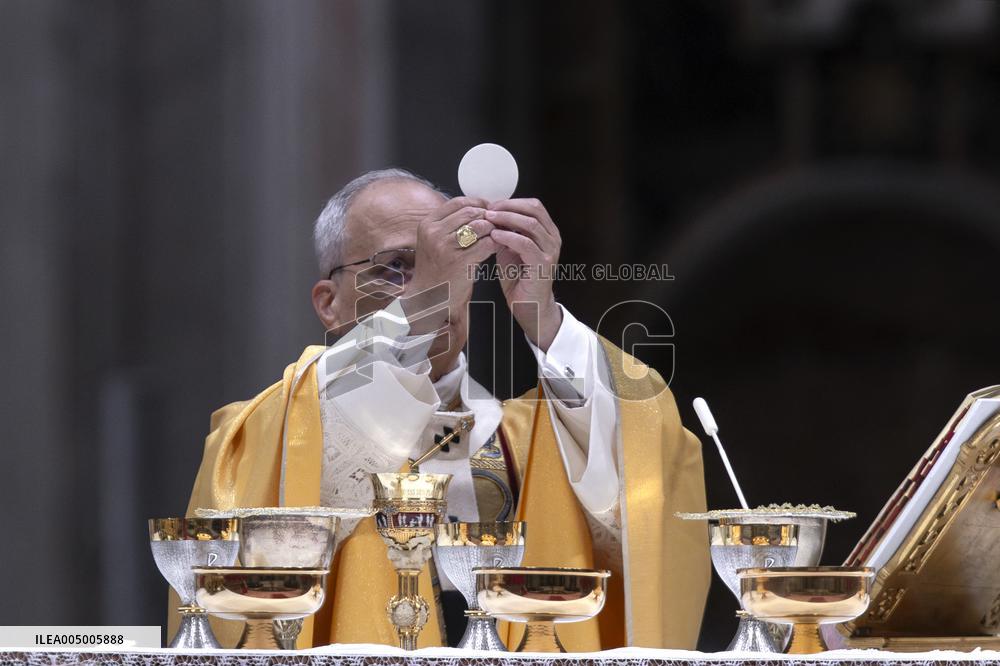 Pope Leo XIV Presides Over the Christmas Eve Mass - Vatican