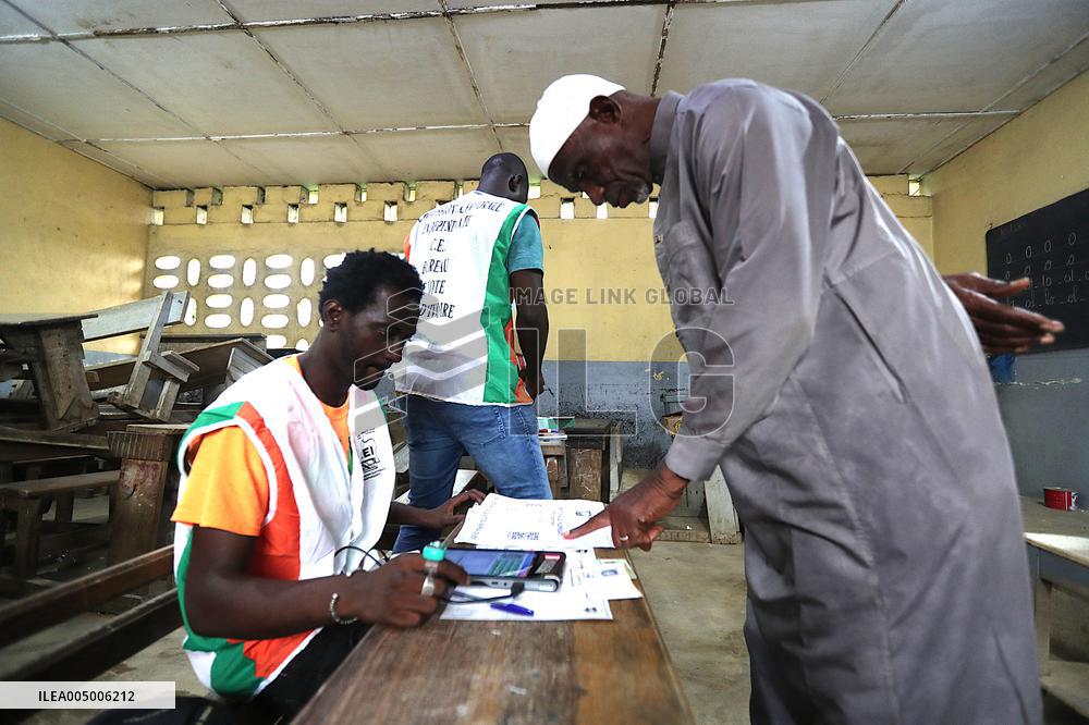 Polling Opens For Legislative Elections In Cote d'Ivoire - Abidjan