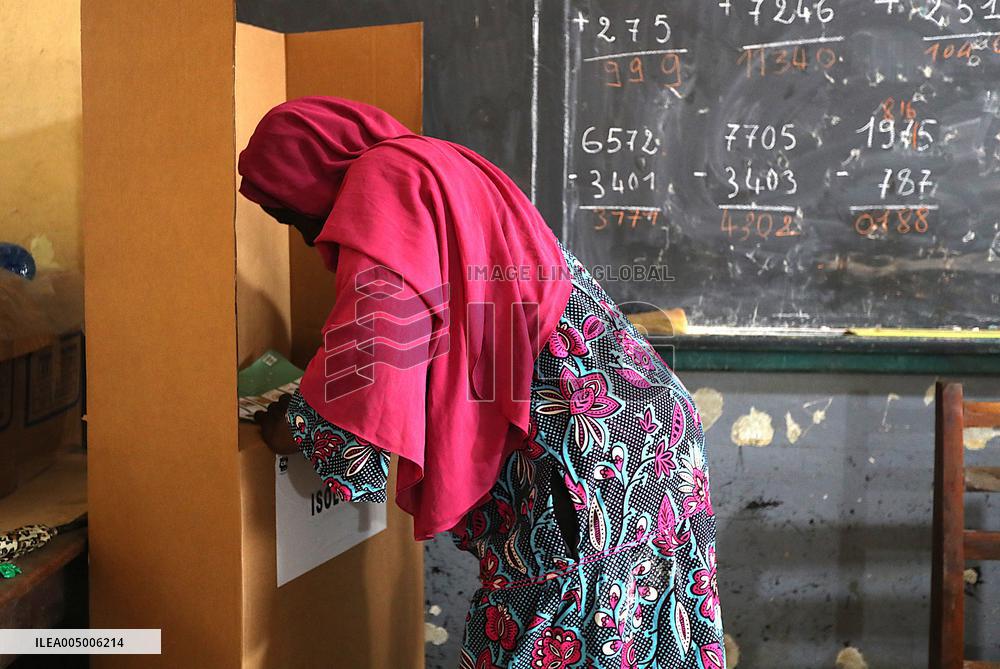 Polling Opens For Legislative Elections In Cote d'Ivoire - Abidjan