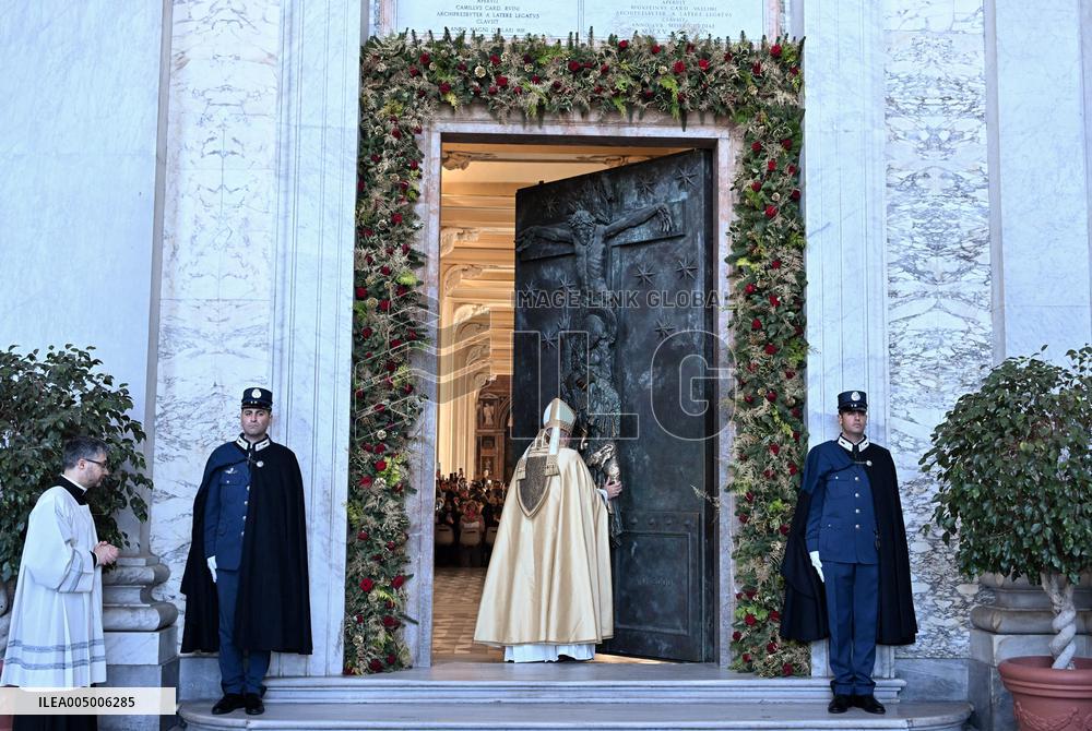 Closing Of The Holy Door of San Giovanni in Laterano Basilica - Rome