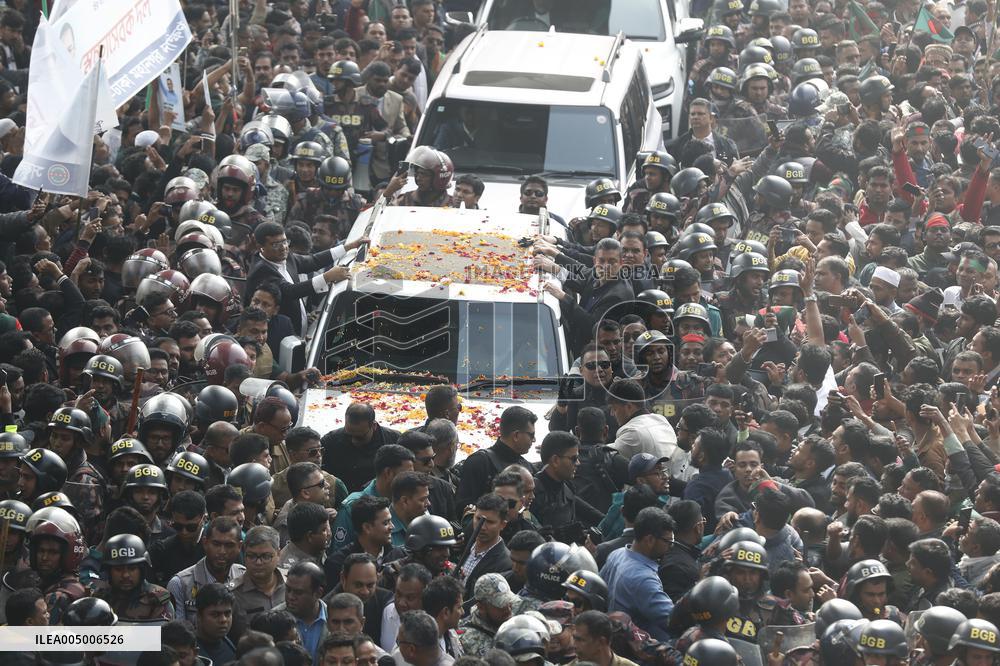 Tarique Rahman Visits The Graves National Symbols - Dhaka