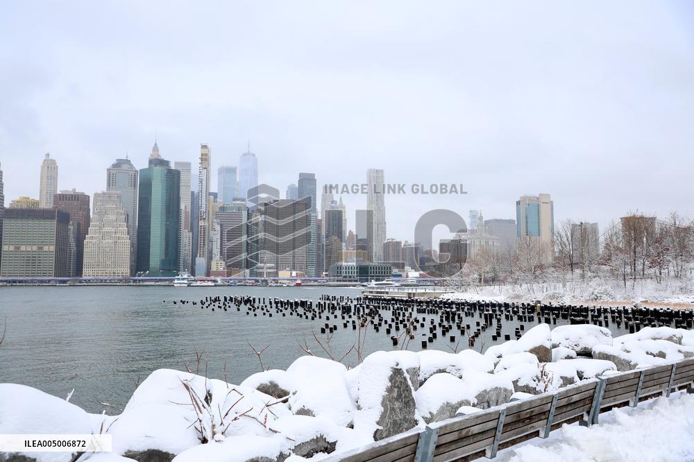 Winter Storm with Snow in New York