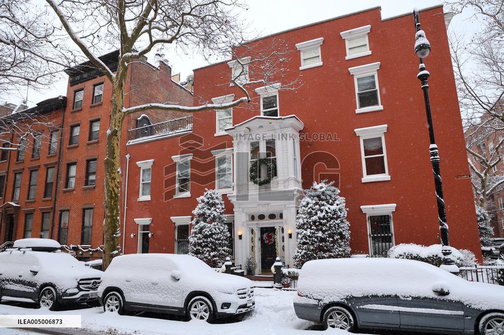 Winter Storm with Snow in New York