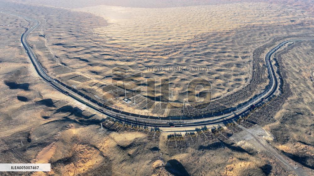 Baotou-Lanzhou Railway Cross Tengger Desert