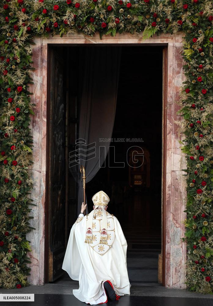 Closing of The Basilica Of St Paul’s Outside the Walls - Rome