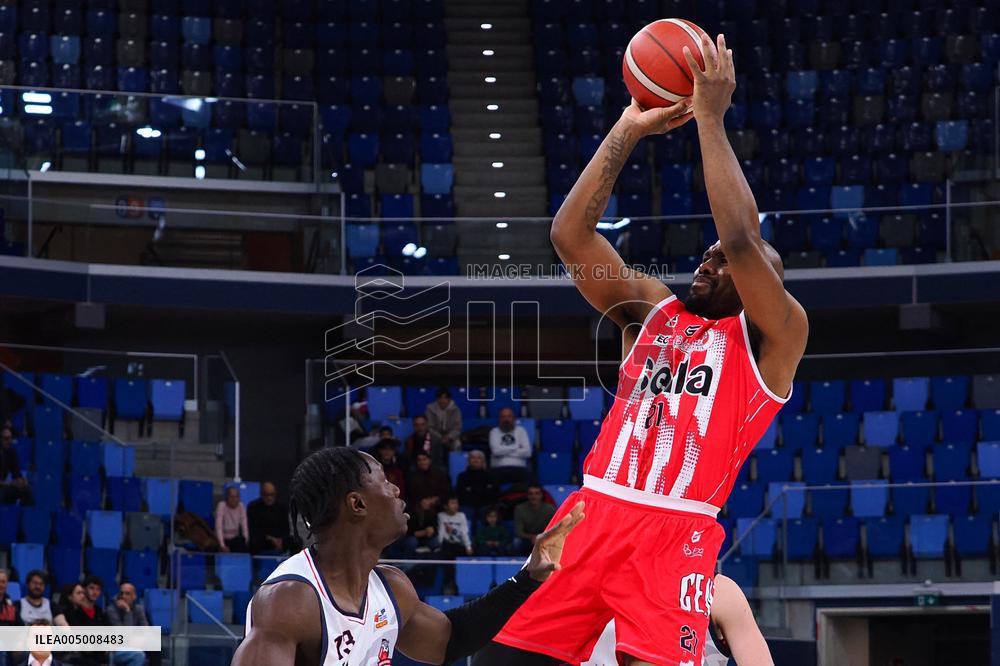 BASKET - Serie A2 - Wegreenit Urania Milano vs Sella Cento