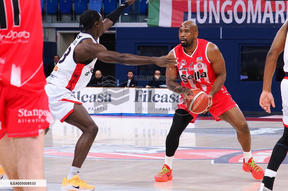 BASKET - Serie A2 - Wegreenit Urania Milano vs Sella Cento