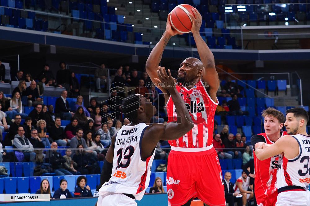 BASKET - Serie A2 - Wegreenit Urania Milano vs Sella Cento