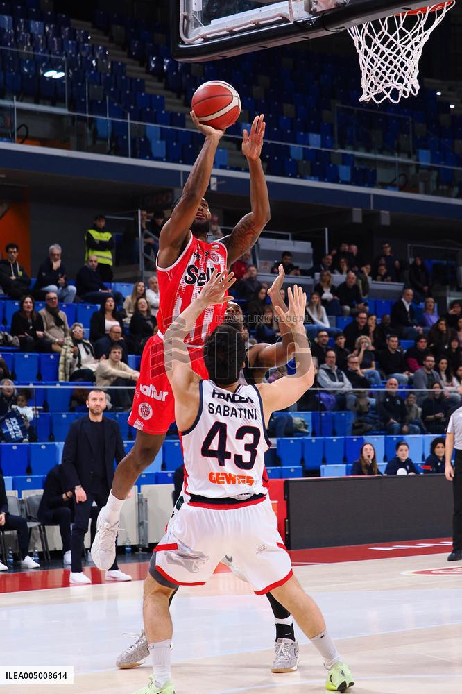 BASKET - Serie A2 - Wegreenit Urania Milano vs Sella Cento