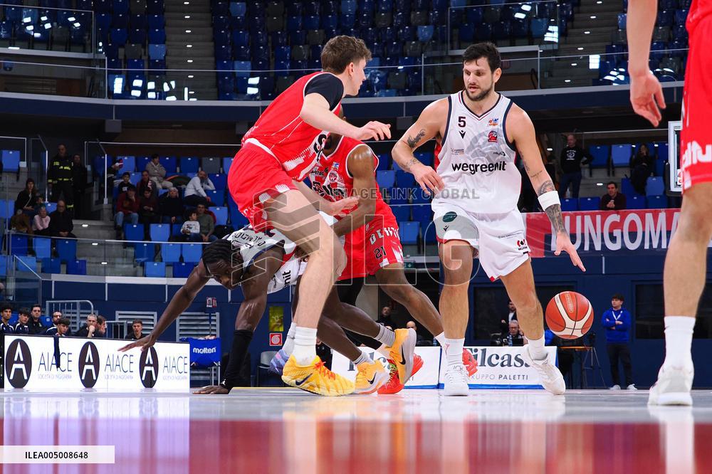 BASKET - Serie A2 - Wegreenit Urania Milano vs Sella Cento