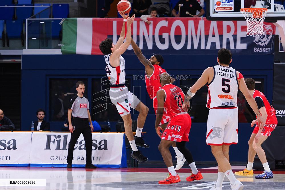 BASKET - Serie A2 - Wegreenit Urania Milano vs Sella Cento
