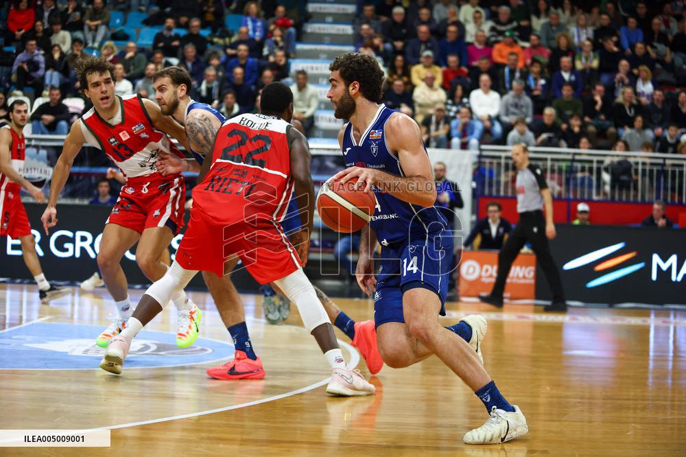 BASKET - Serie A2 - Real Sebastiani Rieti vs Flats Service Fortitudo Bologna, Stagione 2025-26 Campionato Italiano Pallacanestro