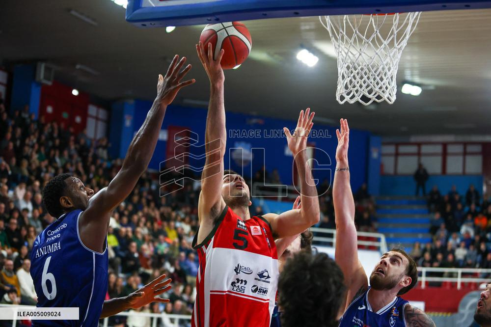BASKET - Serie A2 - Real Sebastiani Rieti vs Flats Service Fortitudo Bologna, Stagione 2025-26 Campionato Italiano Pallacanestro