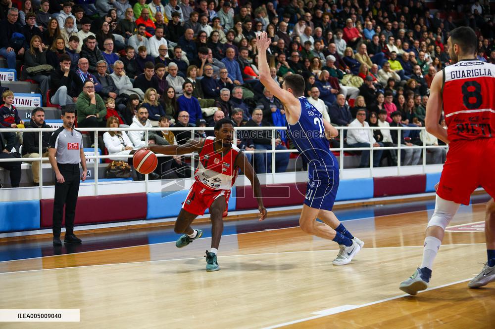 BASKET - Serie A2 - Real Sebastiani Rieti vs Flats Service Fortitudo Bologna, Stagione 2025-26 Campionato Italiano Pallacanestro