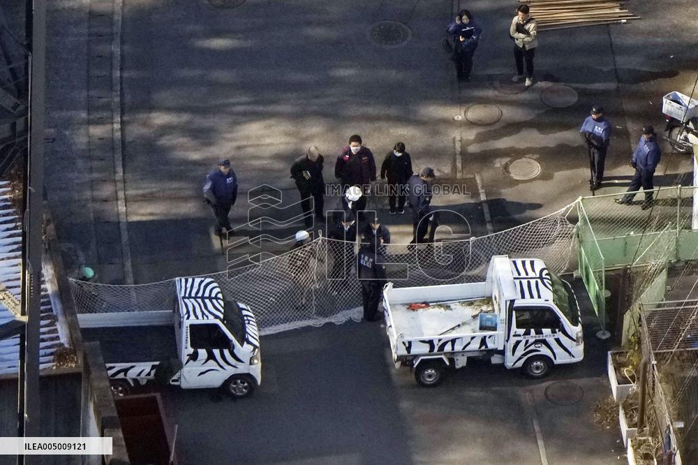 Wolf escapes at western Tokyo zoo