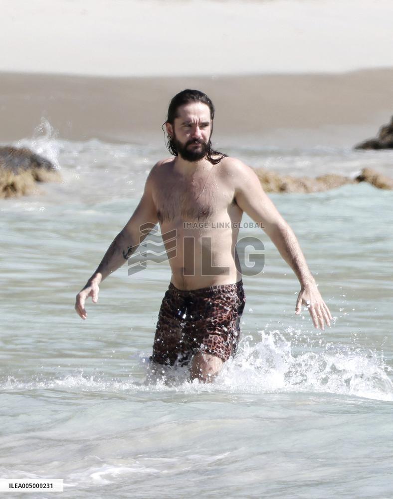 Heidi Klum, Tom Kaulitz and Bill Kaulitz in St Barths - France