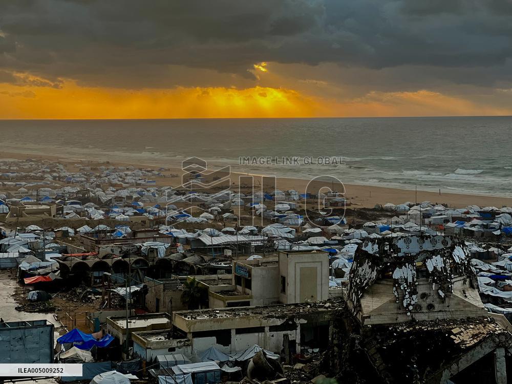 Gaza Seaport Storm Makeshift Tents