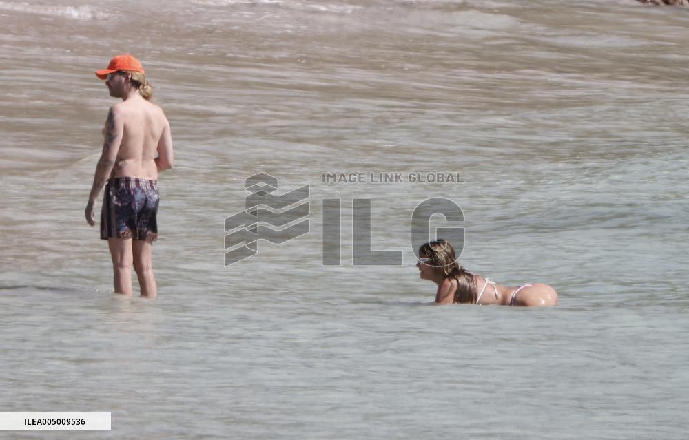 Heidi Klum, Tom Kaulitz and Bill Kaulitz in St Barths - France