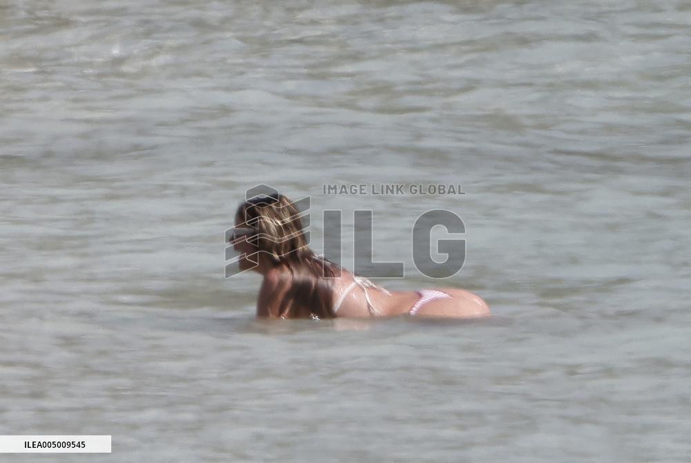 Heidi Klum, Tom Kaulitz and Bill Kaulitz in St Barths - France