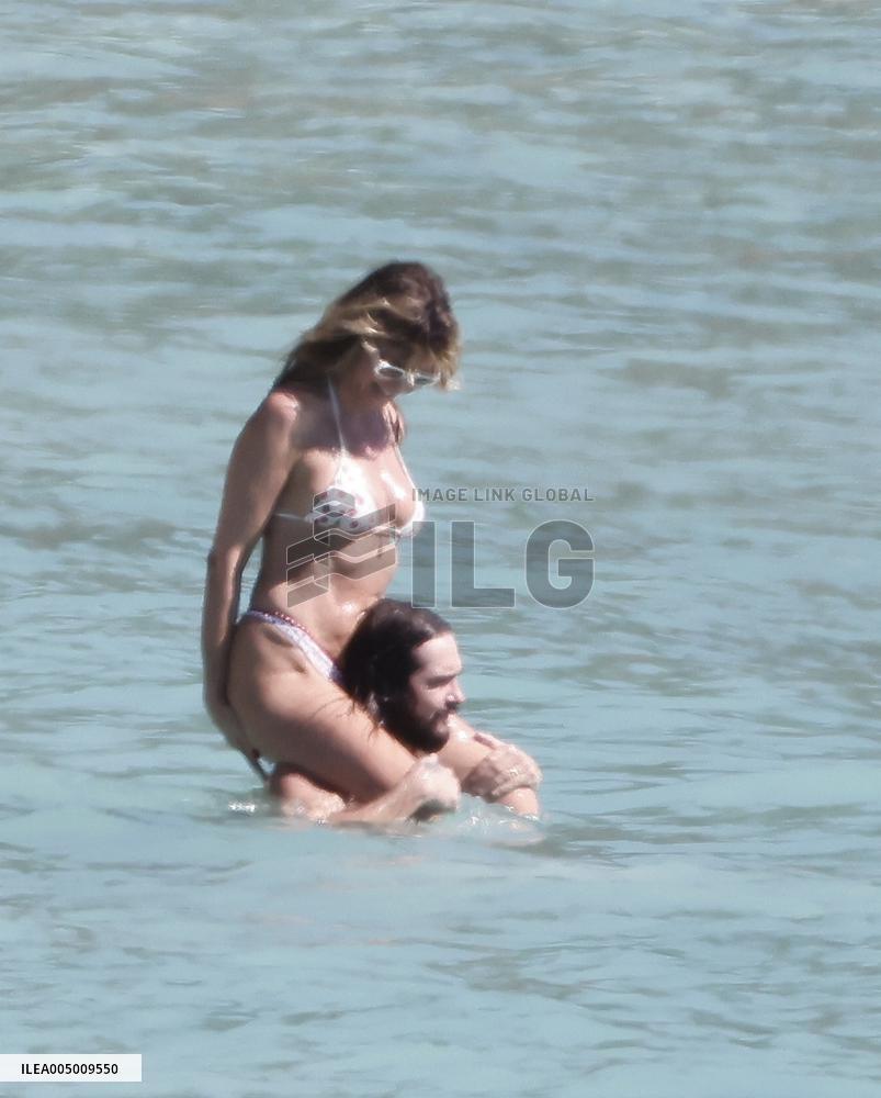 Heidi Klum, Tom Kaulitz and Bill Kaulitz in St Barths - France