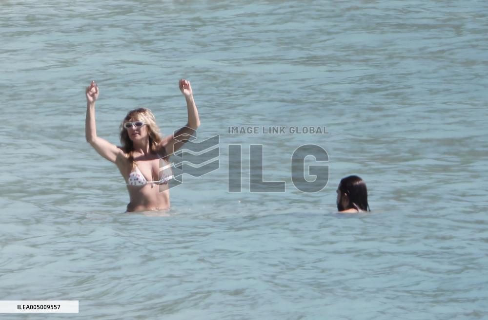 Heidi Klum, Tom Kaulitz and Bill Kaulitz in St Barths - France