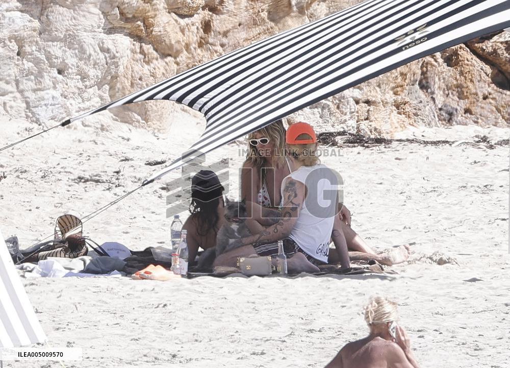 Heidi Klum, Tom Kaulitz and Bill Kaulitz in St Barths - France