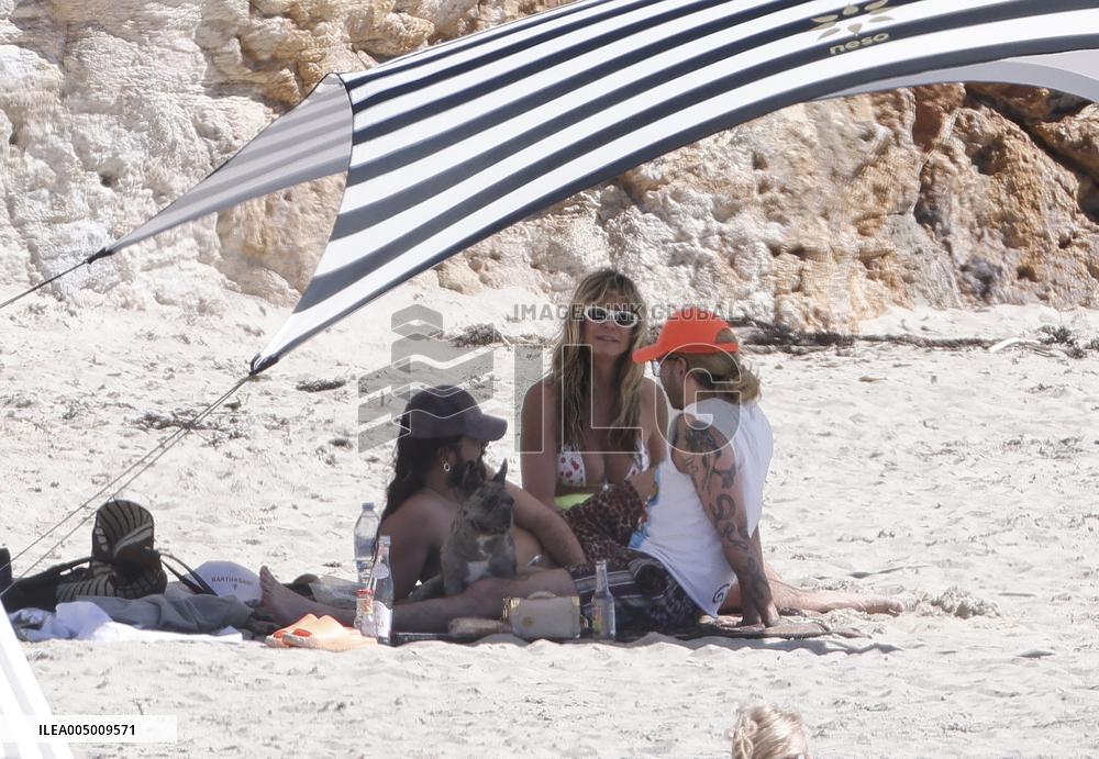 Heidi Klum, Tom Kaulitz and Bill Kaulitz in St Barths - France